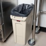 Контейнер для мусора Rubbermaid SlimJim 60 л / Бежевый / 1971259